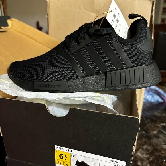 New in Box NMD R1 Black - Picture 4 of 4